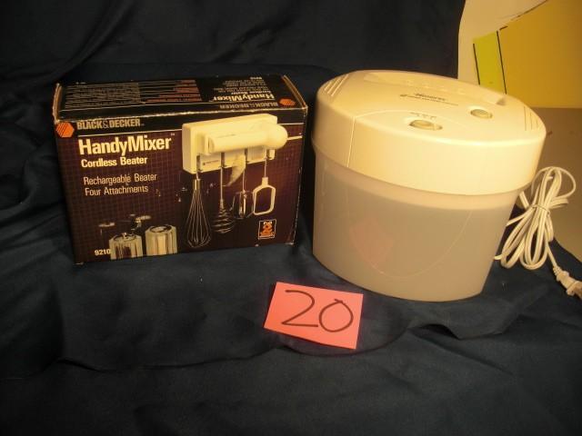 Black and Decker Handy Mixer, New...