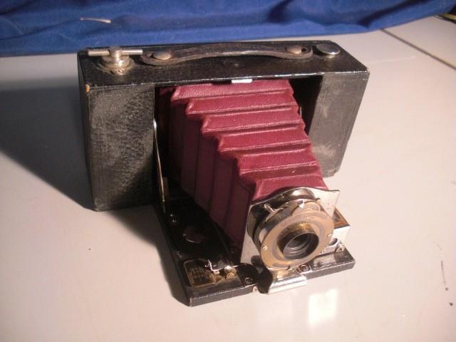 Vintage Brownie Automatic Camera...