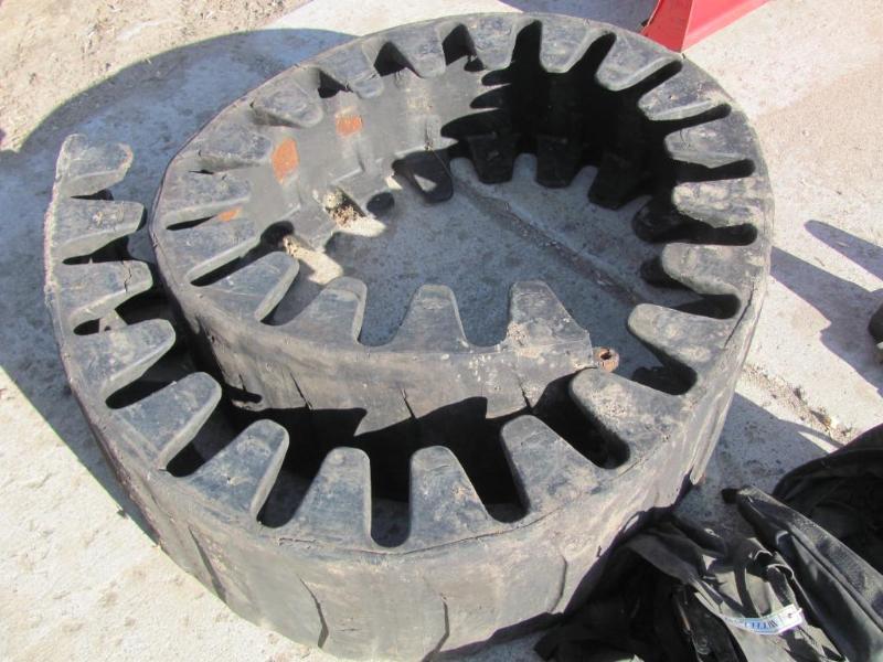 Single Adjustable Rubber BOBCAT Tra...
