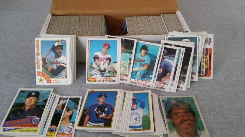 Lot of Baseball cards from the 80s...