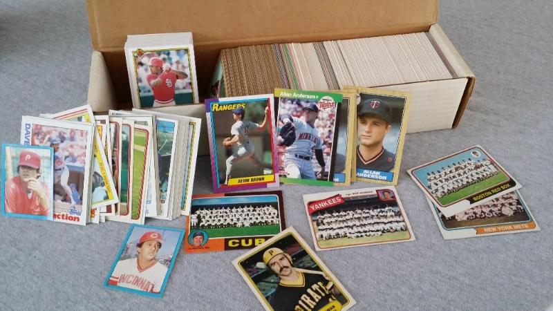 Lot of 700 Baseball cards from the...