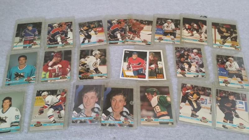 Over 20 Hockey cards from Topps Sta...