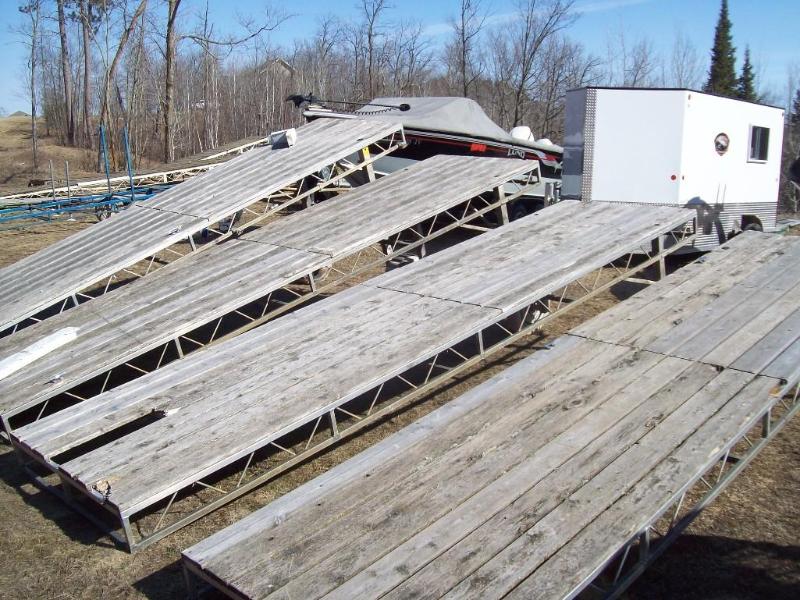 Floe Roll in dock (see pics) -Comes...