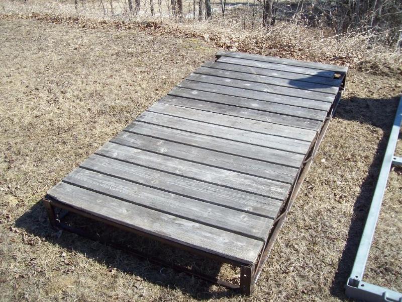 8 ft steel frame -Cedar top -Leg br...