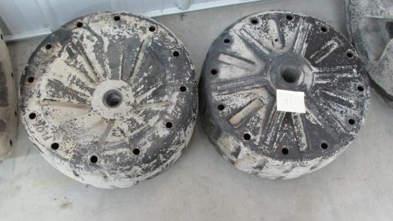 (2) Floe plastic wheels -Can be use...