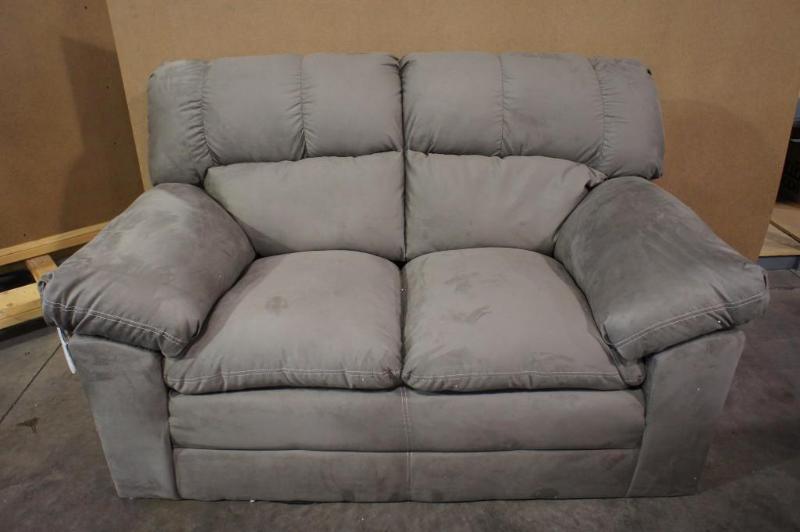 Brand New Ashley Furniture loves se...