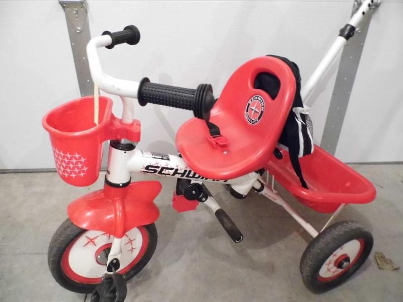 Schwinn Easy Steer Tricycle - Great...