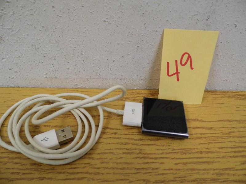 Ipod Nano with power adapter - unte...