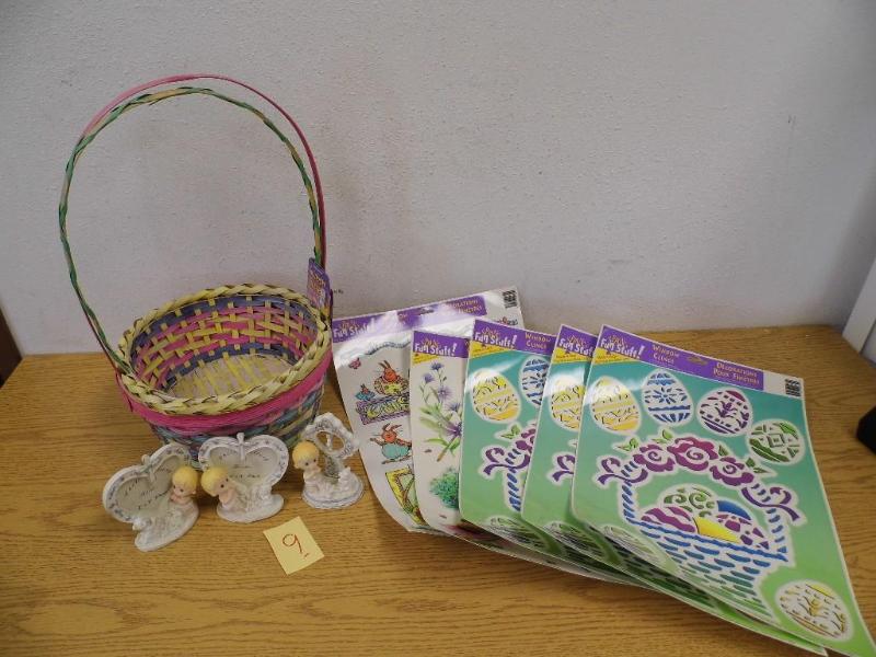 Window Clings, Baskets and Photo Fr...