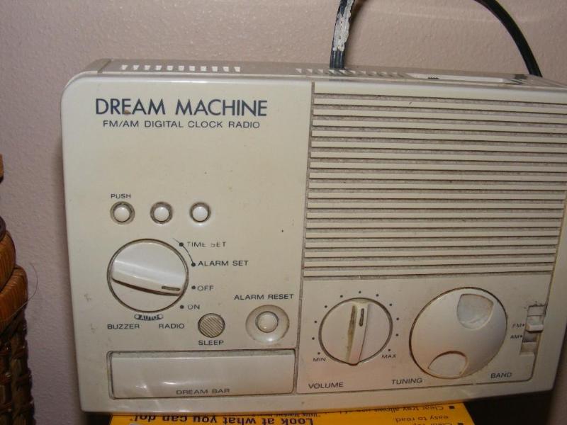 Dream Machine Digital Clock Radio 1...