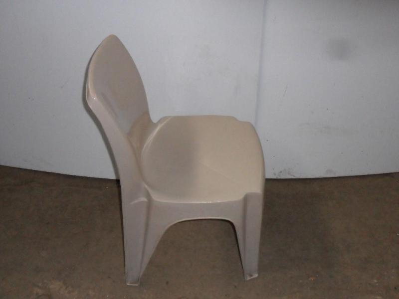lot 59 image: This is a lot of four grey plastic ...