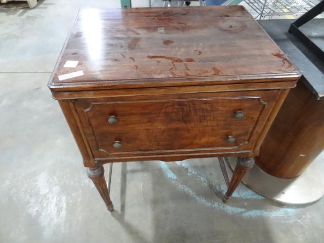lot 111 image: Vintage sewing cabinet. 25 x 19 x 3...