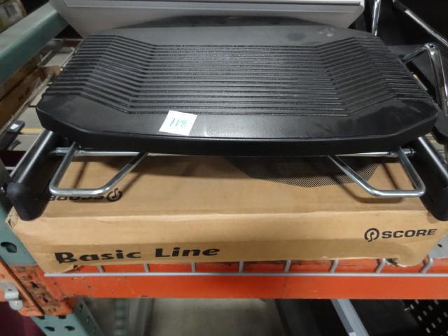 lot 118 image: Basic line foot rest. Qty 2...