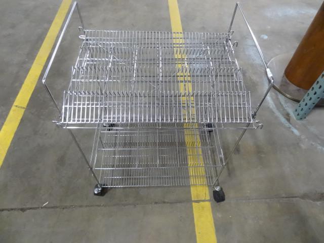 lot 158 image: Wire cart. 22 x 16 x 32...