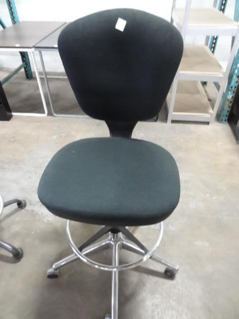 lot 161 image: Adjustable height stool on wheels....