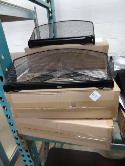 lot 178 image: Mesh pocket holders. Qty 7...