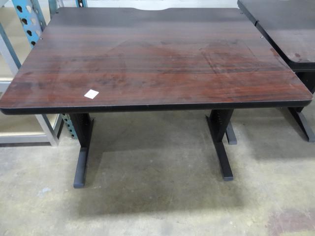 lot 182 image: 36 x 28 x 31 metal task desk...