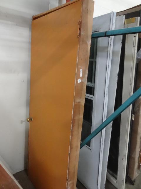 lot 200 image: 30 x 80 wood hollow door...