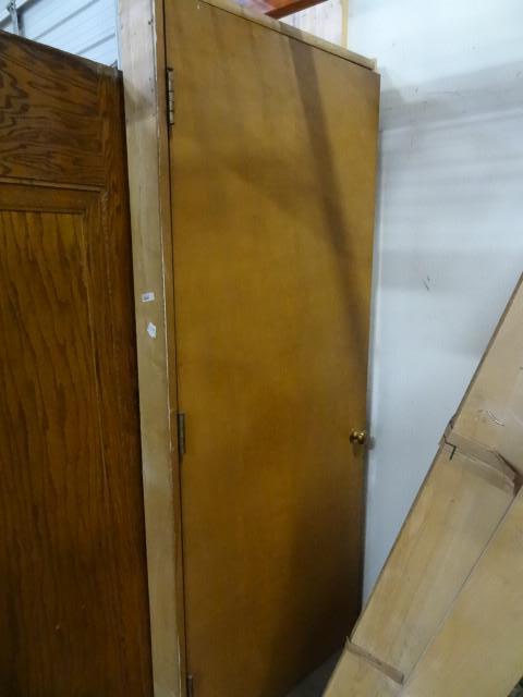 lot 209 image: 32 x 84 solid core door...