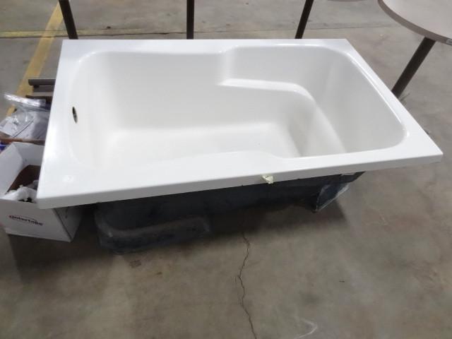 lot 235 image: 59 x 36 fiberglass tub...