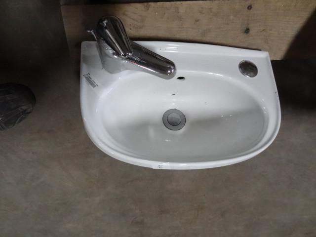 lot 44 image: Wall mount mini wash sink...