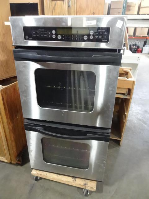 lot 7 image: GE profile double oven. Model JKP56...