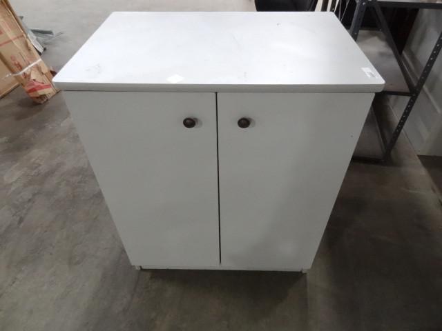lot 73 image: 30 x 20 x 36 laminate cabinet....