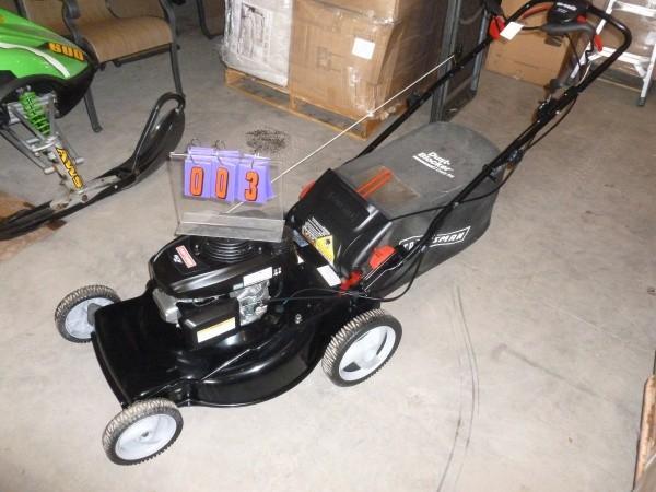 lot 3 image: Craftsman 22" self propelled l...