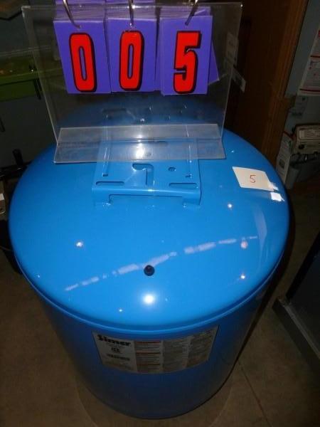 lot 5 image: Simer 35 gallon pre charged pressur...