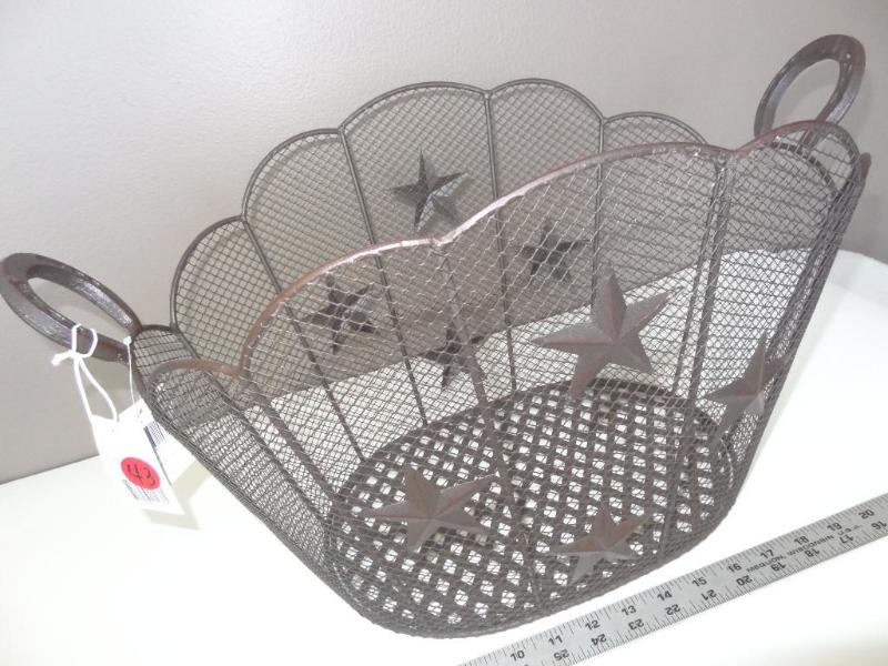 Metal star magazine or kindling bas...
