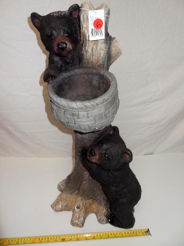 Bear on tree basket planter, 29&quo...