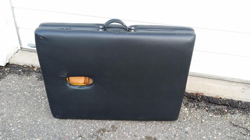 lot 2B image: One touch portable massage table. T...