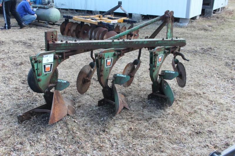 Oliver 360 3 Bottom Plow. Ser... | Prior Lake Farm Surplus | K-BID