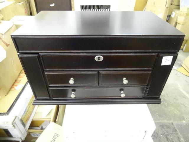 lot 74 image: Jewelry case with lock. 3 drawers. ...