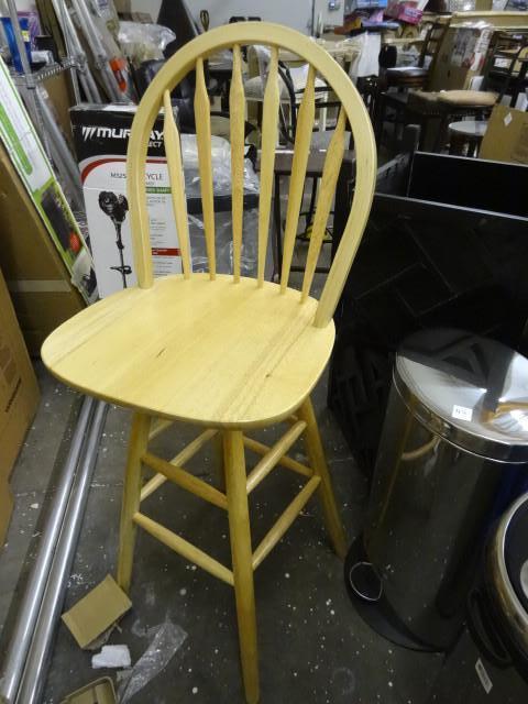 lot 88 image: Winsome 89630 arrow back Windsor st...