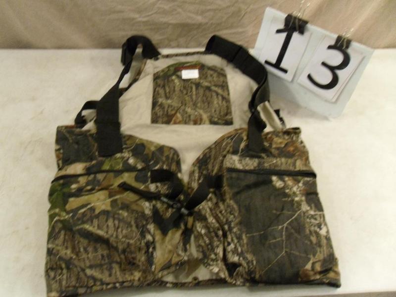 lot 13 image: Bushline Outdoors Hunting Vest