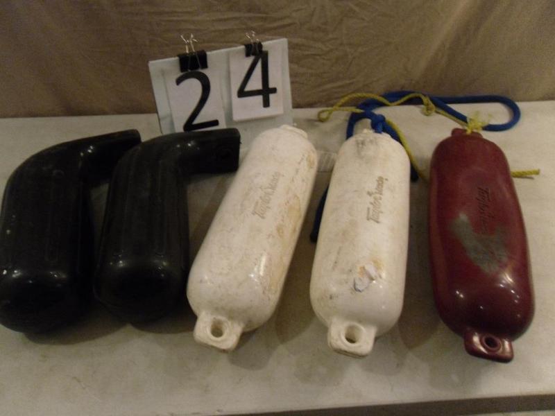 lot 24 image: 5 Assorted Dock  Boat Bumpers