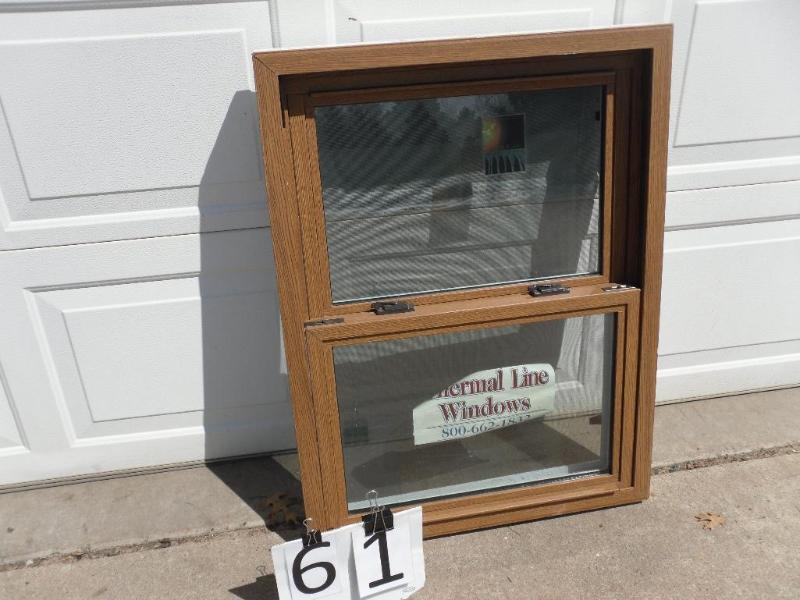 lot 61 image: New (sample) Thermal Line Vinyl Win...