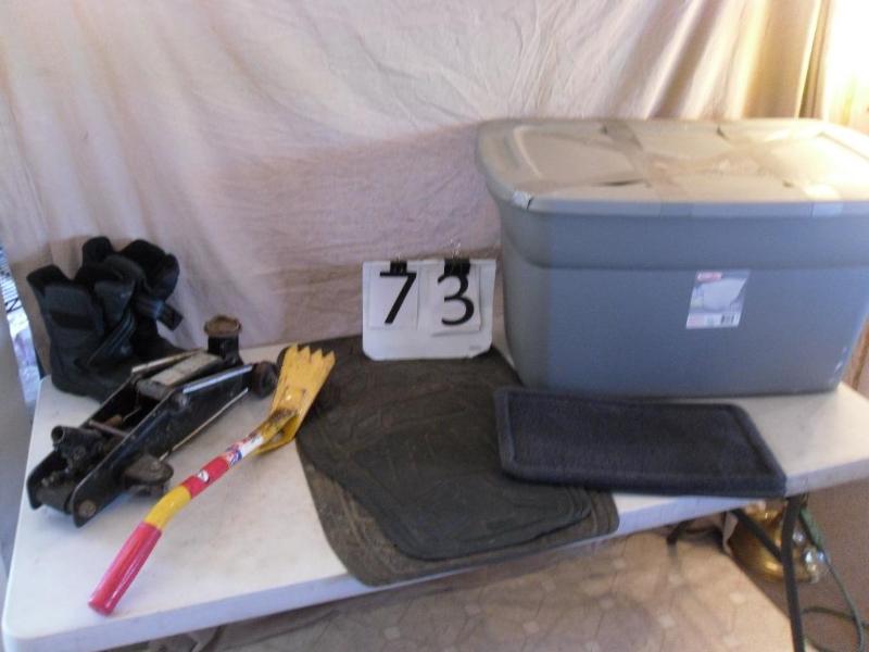 lot 73 image: 30 Gallon Tote with Lid, 4 Assorted...