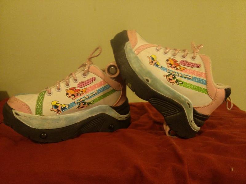 Size 12 Powderpuff Roller shoes, in...