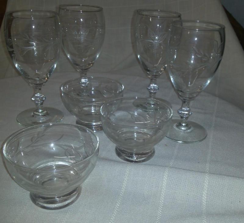Lot of 7 Matching custard cups and ...