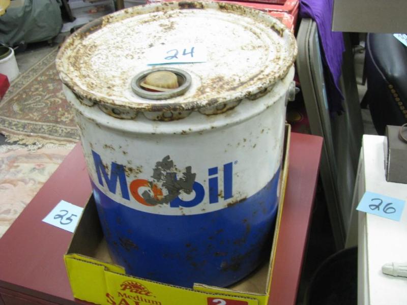 vintage mobil oil 5 gallon can...