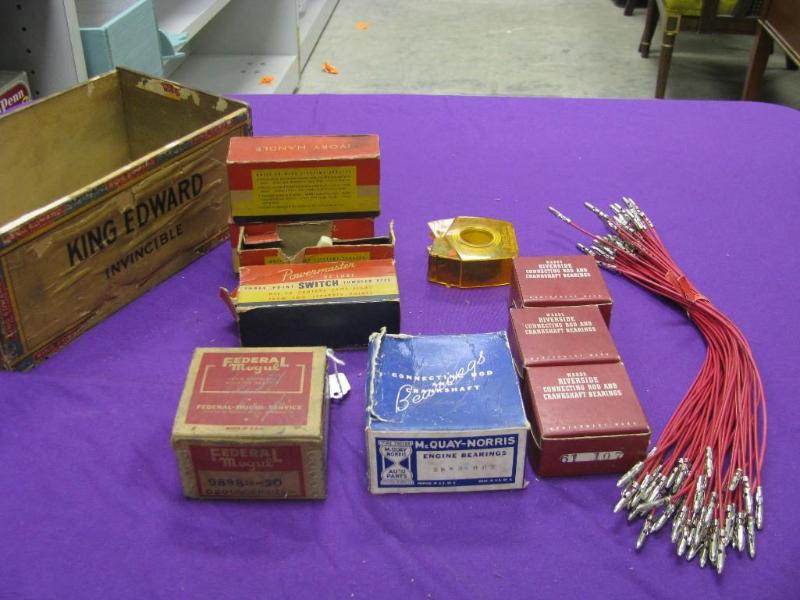 lot of vintage electronic items...