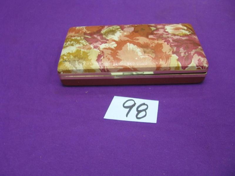jewelry box with contents 5 pr of ...
