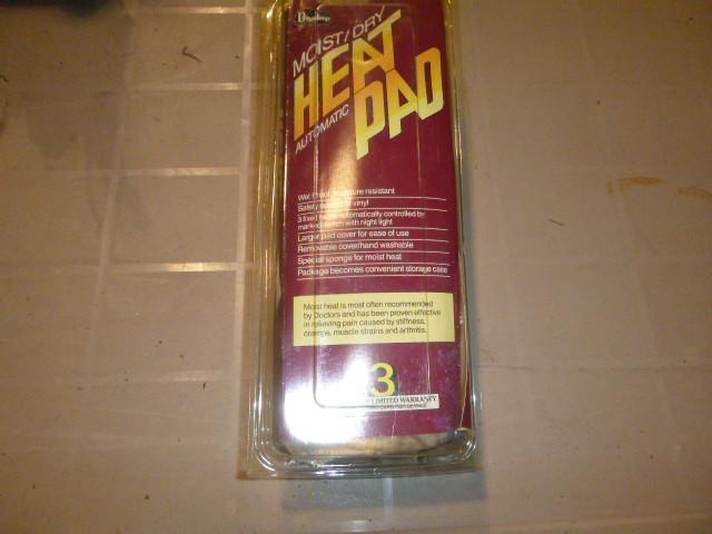 lot 108 image: Dunlop MoistDry Automatic Heat Pad...