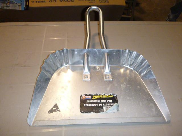 lot 15 image: Quickie 16" Aluminum Dust Pan...