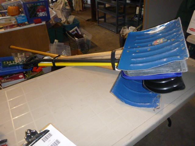 lot 178 image: 5 Snow Shovels...