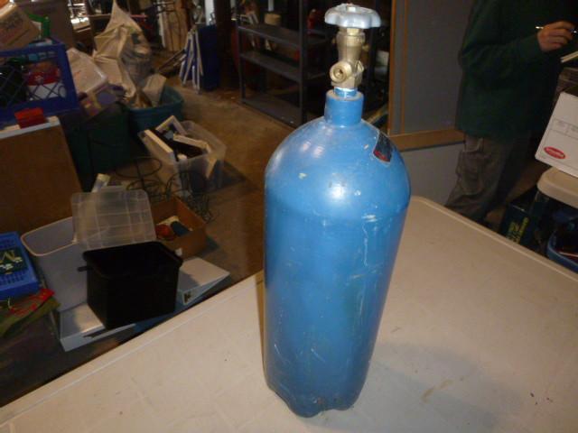 lot 196 image: Airco Nitrous Oxide USP UN 1070 Gro...