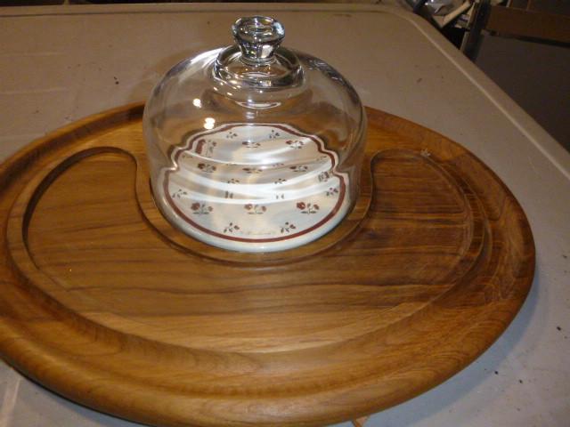 lot 213 image: Goodwood Cheese Tray with Glass Cov...