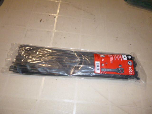 lot 261 image: 100 - 14" Cable Ties...
